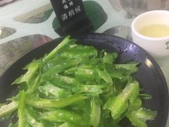 -小辣妹川味海鲜加工店(第一市场椰风巷店)