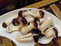 -亮欢寨酸汤鱼(沙冲路店)