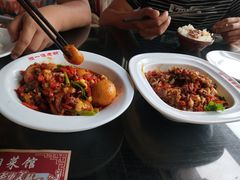 -独一佳老胡湘菜馆(矿山路店)