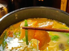 -银米·云南传统过桥米线(双廊黑金冠店)