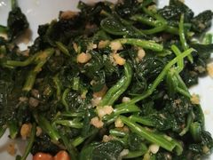 果仁菠菜-十六中酱肉·烧烤·京菜小馆(五方桥旗舰店)