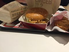 -肯德基(虹桥机场T2北指廊精选外卖点店)