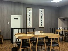 -陇上全荟兰州传统牛肉面(延吉路店)