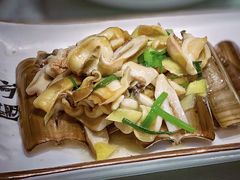 -启东海鲜人家(古美路店)