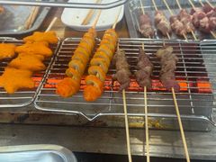 -哈尔滨小酒馆·鲜肉现穿自助烧烤(康新花园店)