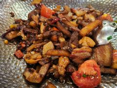 -老唐三下锅 ·张家界地标美食(溪布街店)
