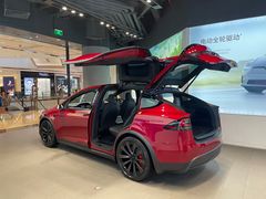 -TESLA 特斯拉(上海太古汇体验店)