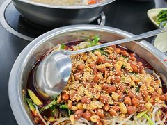 -周良天山牛杂城(天山路总店)