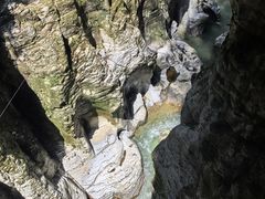 -蝶舞清江·恩施地心谷景区