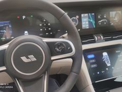 -理想汽车(世纪汇店)