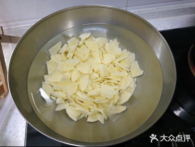 干锅土豆片～超级下饭超级好吃