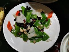 -东口码头·烧鸽子·鱼头泡饼·地方菜(金鹰悦城店)