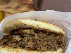 牛肉烧饼（多肉）-穆得·老周家牛肉烧饼(普利街店)