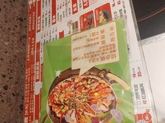 -黄记煌三汁焖锅(新佳丽江汉路店)
