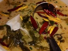 -江渔儿酸菜鱼(万科东荟城店)