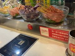 -百品聚旋转火锅(万德庄店)
