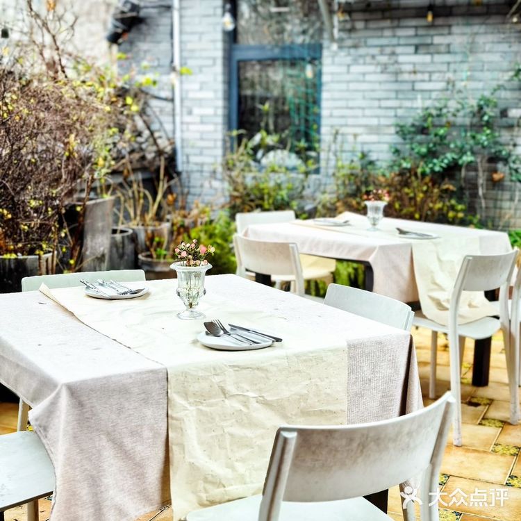 杭州西湖边的浪漫花园餐厅🍴美的一塌糊涂