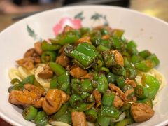 辣爆小公鸡面-锅儿挑面馆