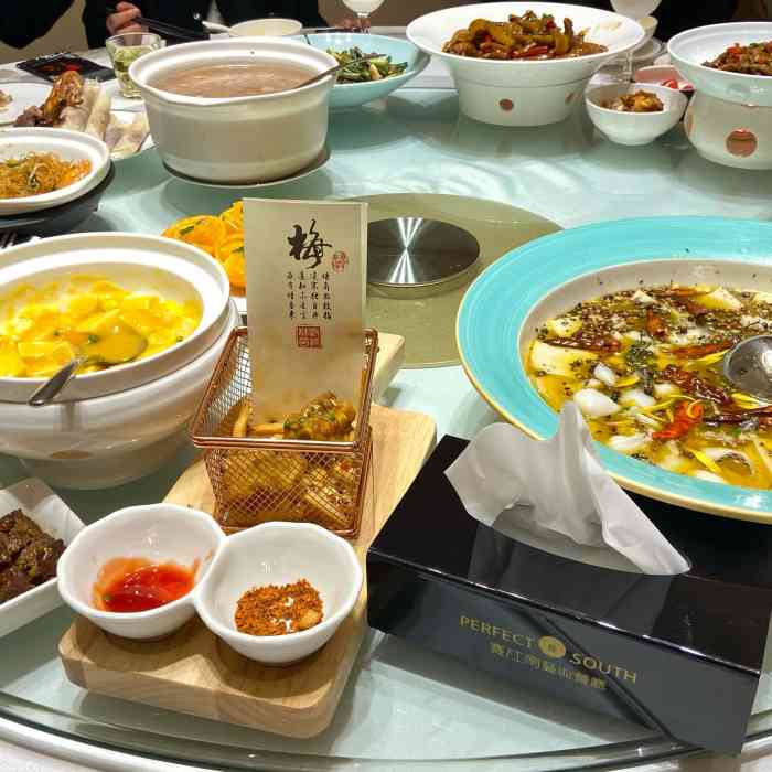 赛江南艺术餐厅(武汉天地店)-"今天约了三个发小去餐厅疫情劫后余生首