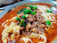 -丁丁猫重庆小面(徐州路店)