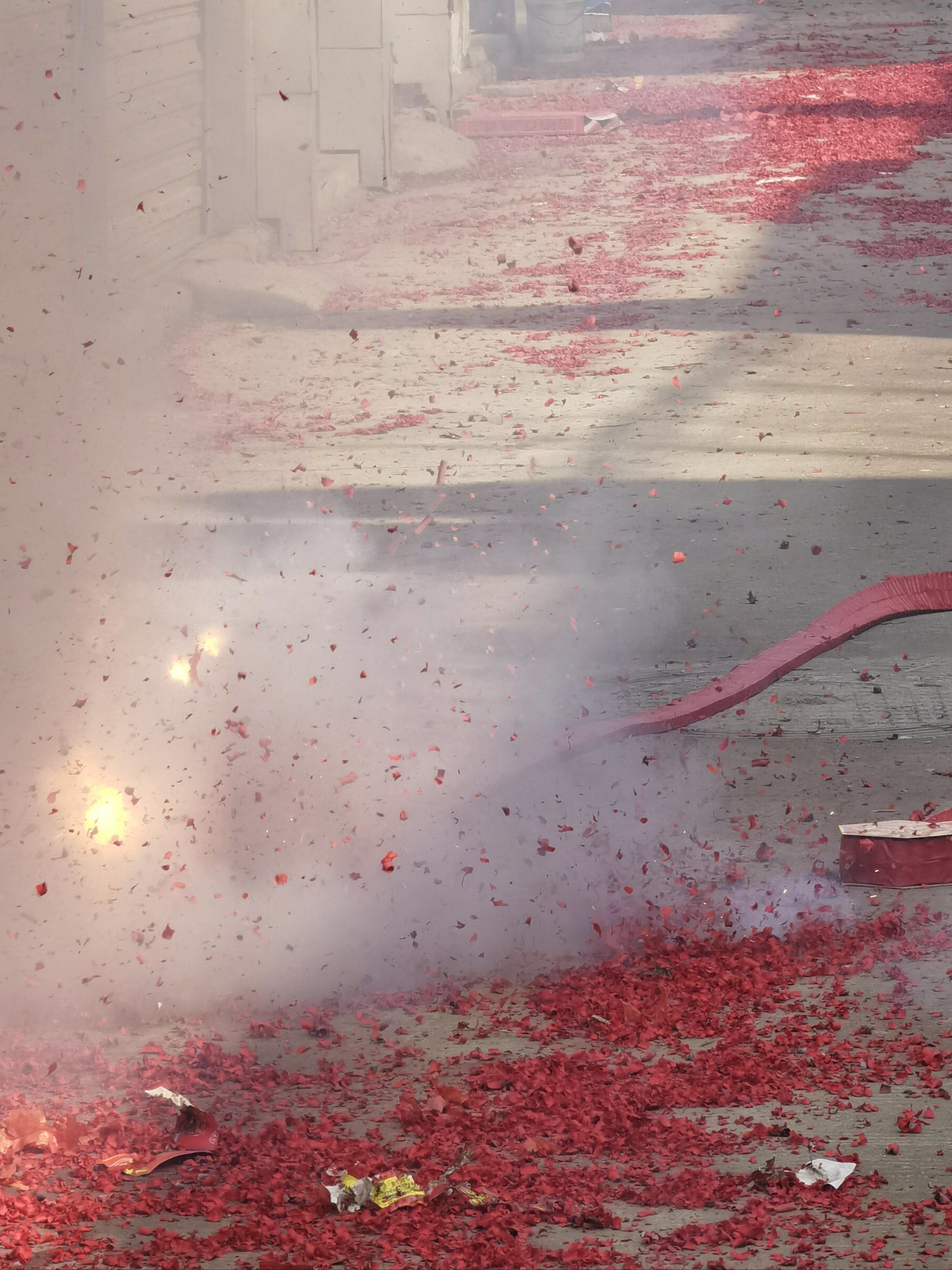 0元玩转这座城又是一年春节至,爆竹声中