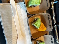 -星巴克臻选(上海长风大悦城店)