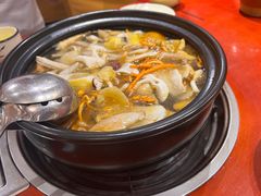 -菌之家·专业纯野生菌火锅·特色炒菌