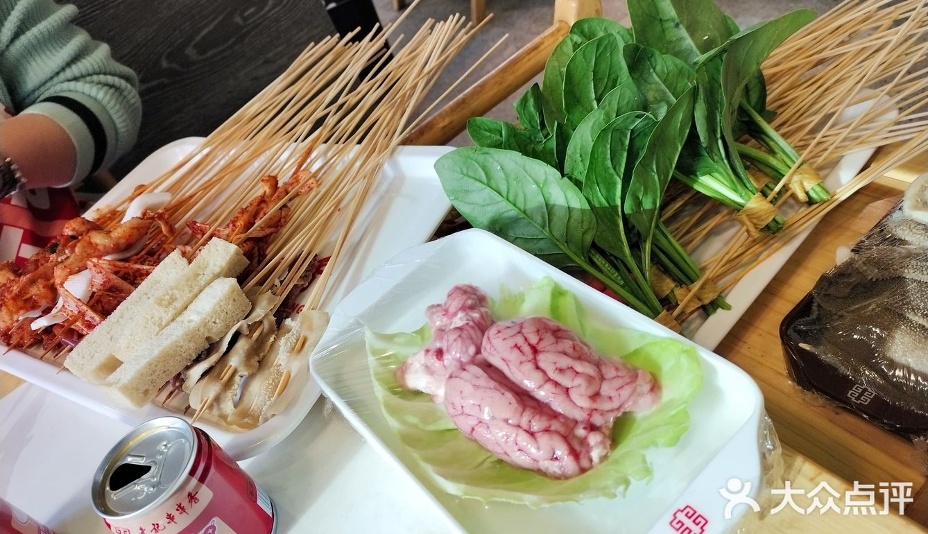 都是吃货无疑位置在北国对面