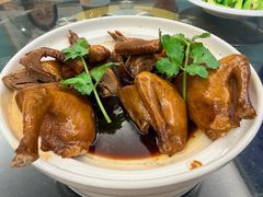 -郑猛记石岐鸽主题餐厅(长江店)