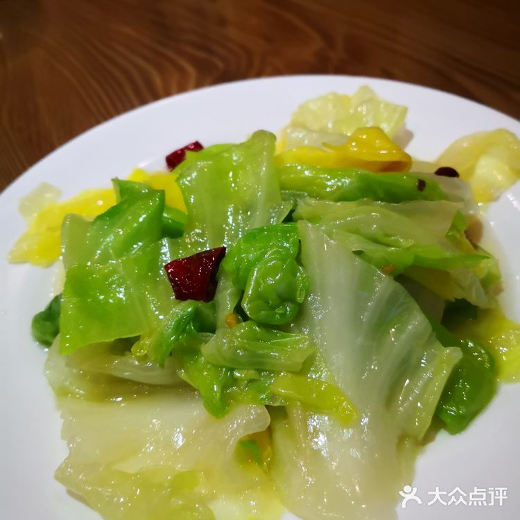 丫最爱吃他家牛肉面，粉丝白菜涨到16了觉得有点贵