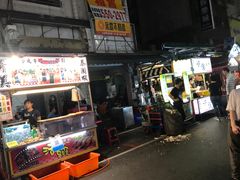 -六合夜市