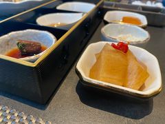 -铭牛烧肉·和牛海鲜自助(高新月牙湖店)