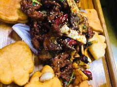 -老东镇啤酒屋海鲜加工·蒸汽海鲜·海鲜烧烤(台东店)