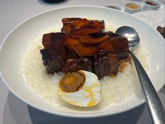 咸蛋目鱼红烧肉-屋里厢上海菜馆