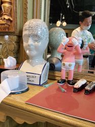 -TWOFACE 双面理发馆