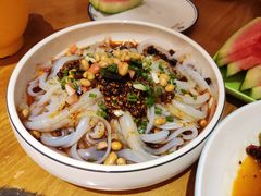-新凯里酸汤鱼(飞山街店)