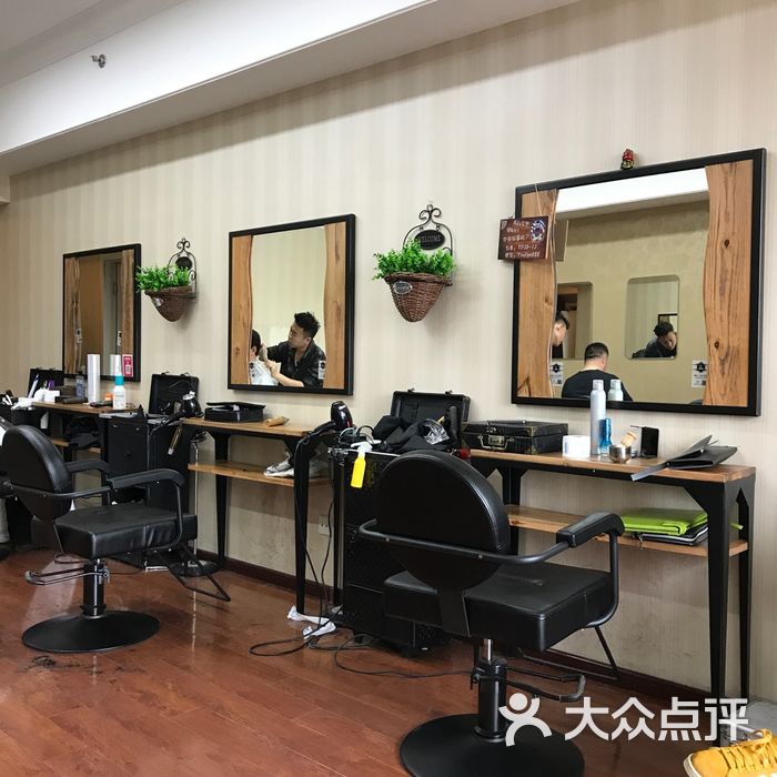 color studio  咖楽发型工作室