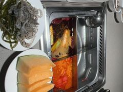 -海底捞火锅(宝龙广场夜宵主题店)