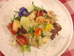 香煎鸡肉虾仁沙拉-秘密小花园(第三中学店)