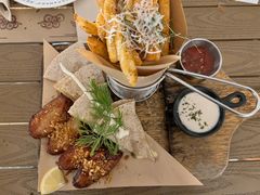 -Mark&Mars Restaurant