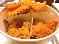 金拱门桶-麦当劳(豫园店)