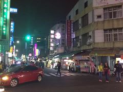 -六合夜市