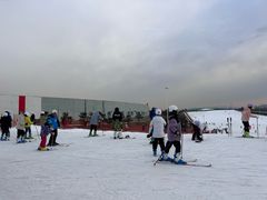 -华彬猛犸滑雪场