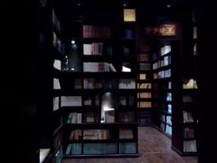 -钟书阁(松江泰晤士小镇店)