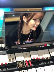 -H·Y HAIR SALON烫发·染发·造型