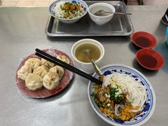 -高师傅特色米粉汤包(建设路店)