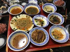 -蓝田九大碗民俗食府(蓝田店)