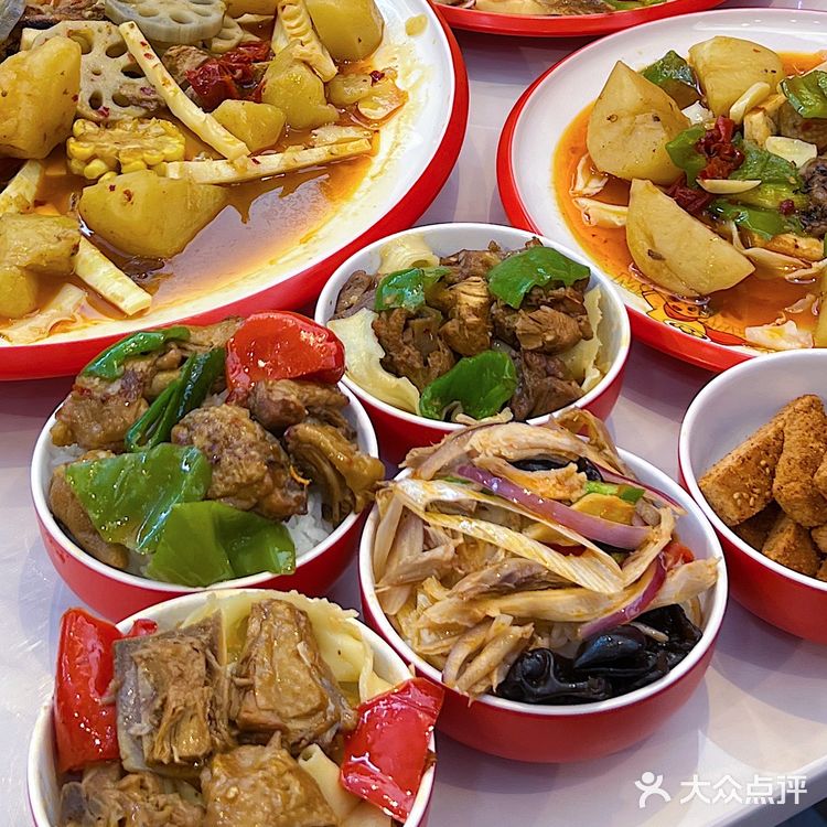 人均20吃撑新疆美食 | 成都银泰城这家新疆菜👇