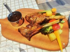 碳烤法切羊排-小满Grainkitchen(滨江商业广场店)