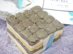 黑岩麻豆盒子蛋糕-7cake榴莲千层蛋糕(松江店)